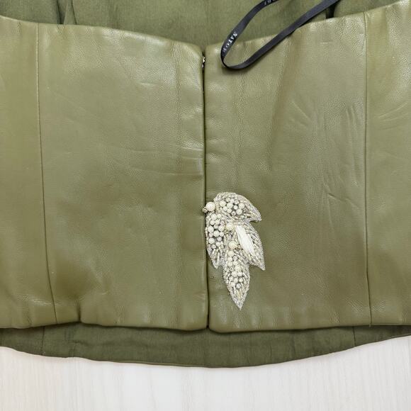 Natori
Faux Leather Bustier 🩶 - Picture 8 of 8